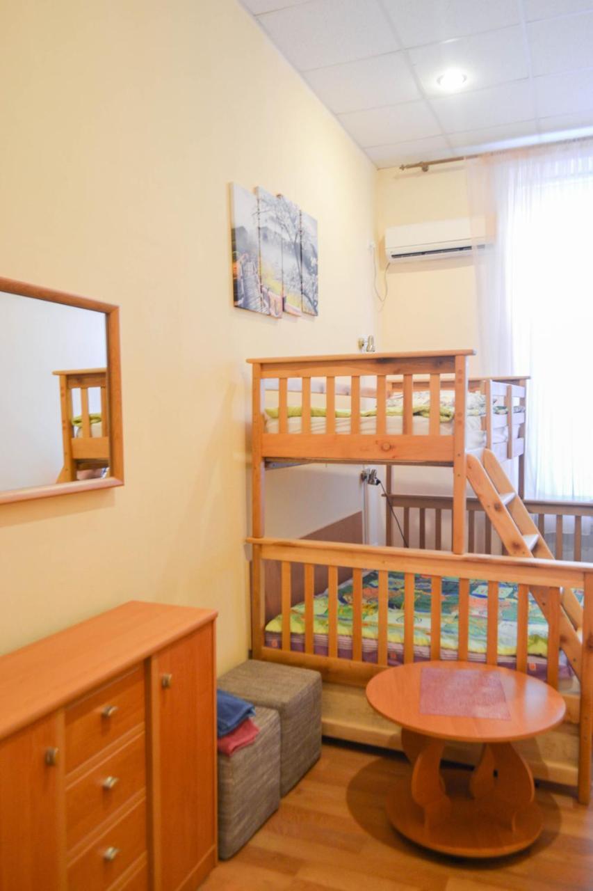Vishnya Hostel Ντνιπροπετρόφσκ Εξωτερικό φωτογραφία